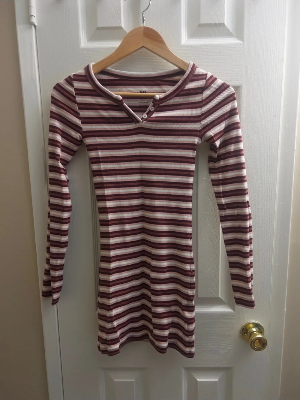 SO Striped Long-Sleeve Bodycon Dress in Burgundy and Cream